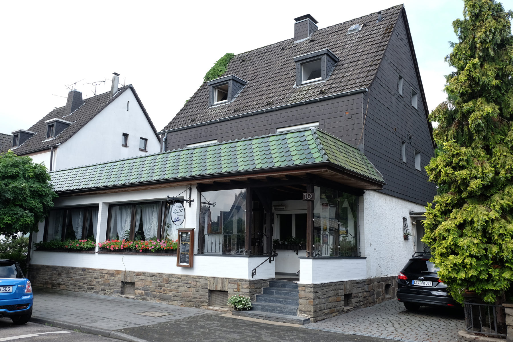 Außenansicht der Gaststätte Kaiser